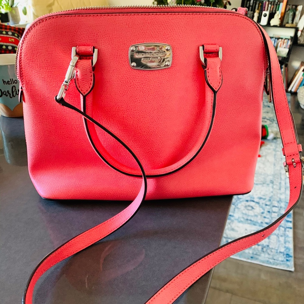 Crossbody purse